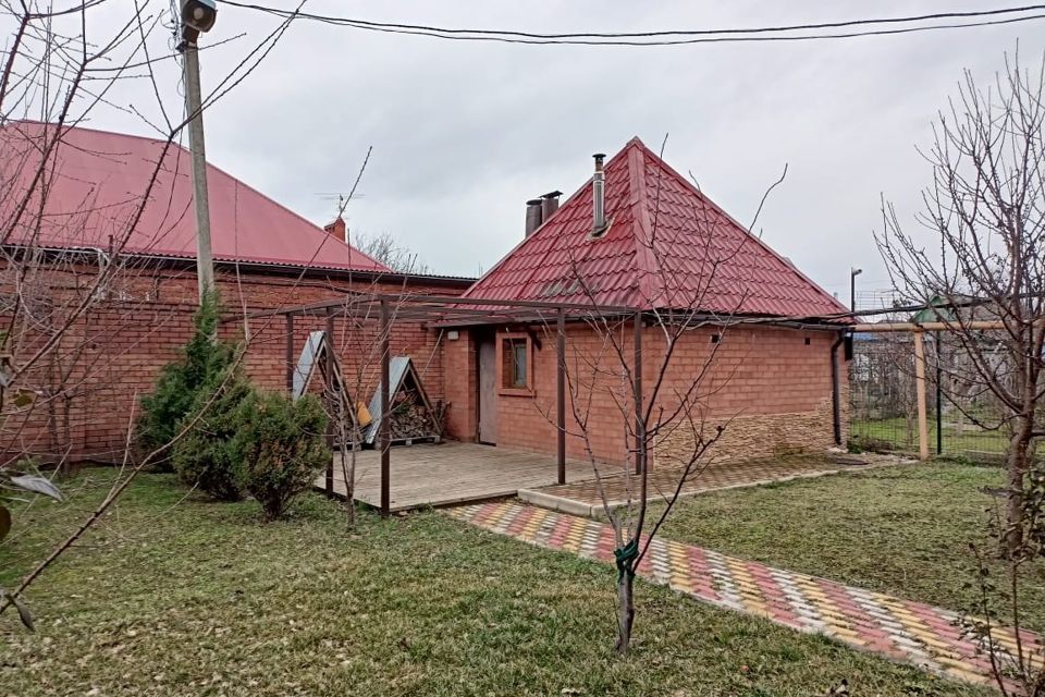 дом г Краснодар городской округ Краснодар, улица Фадеева, 94 фото 1