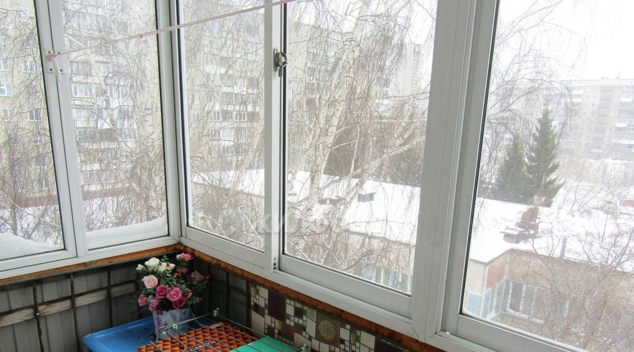 квартира г Новосибирск Золотая Нива ул Толбухина 37 фото 6
