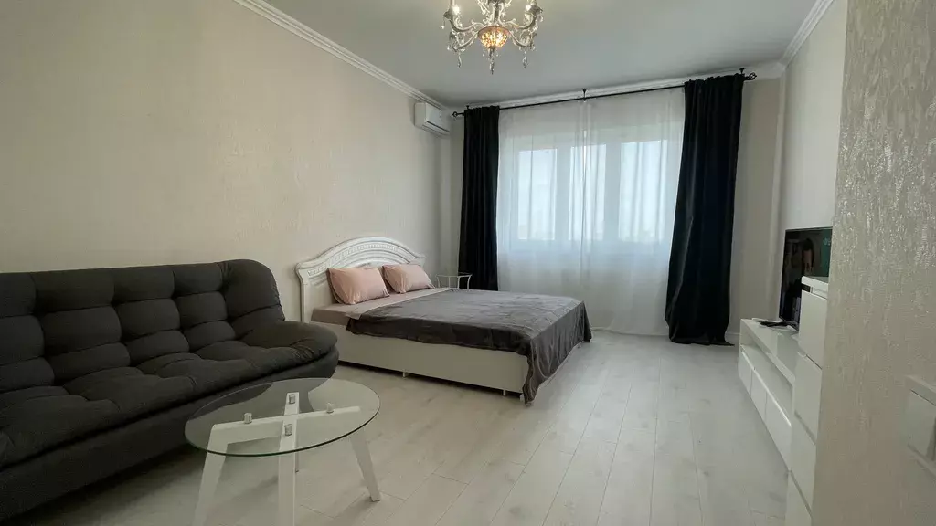 квартира г Краснодар ул Октябрьская 181/2 к 3 фото 1