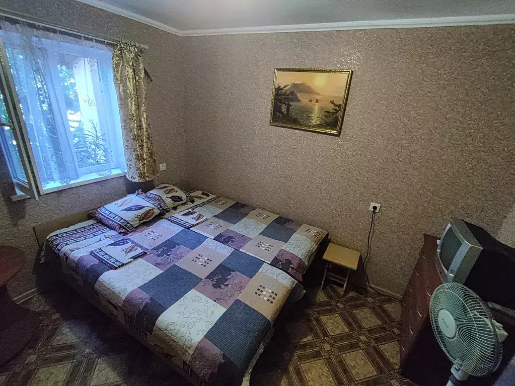 комната г Феодосия ул Пономаревой 4 фото 1