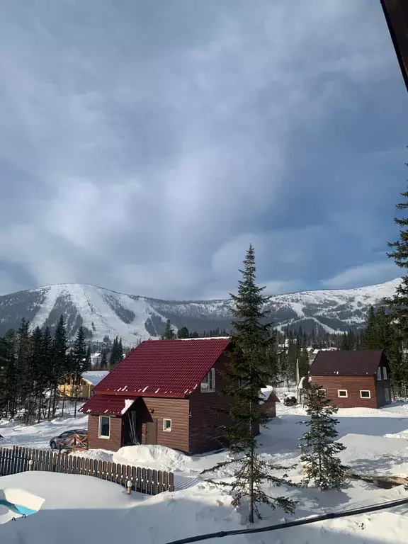 дом р-н Таштагольский пгт Шерегеш ул Хвойная 16 фото 1