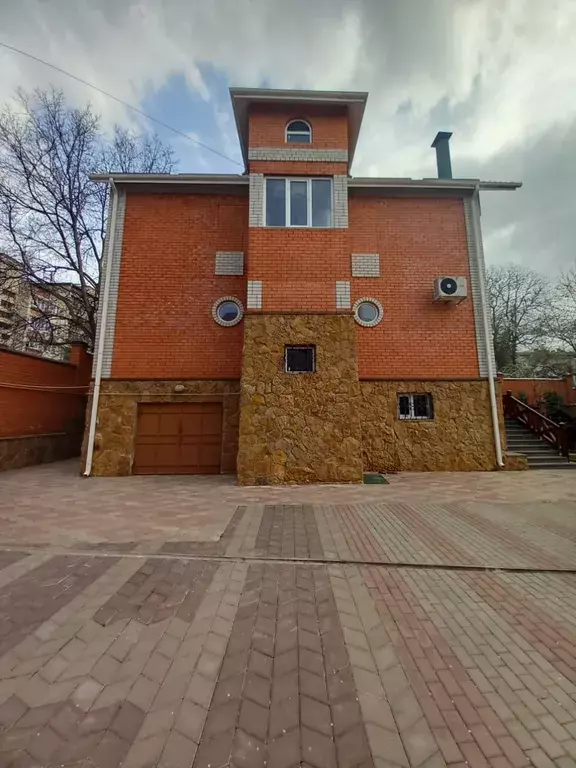 дом г Кисловодск ул Жуковского 6 фото 1