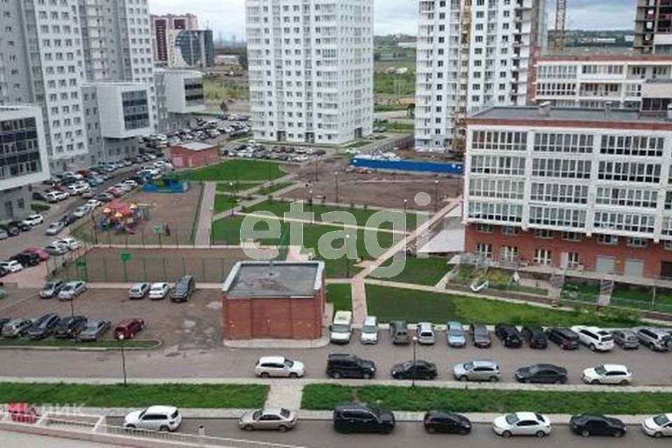 квартира г Красноярск ул Батурина 30к/3 городской округ Красноярск фото 3