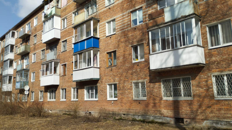 квартира г Смоленск р-н Промышленный ул Ломоносова 6а фото 2