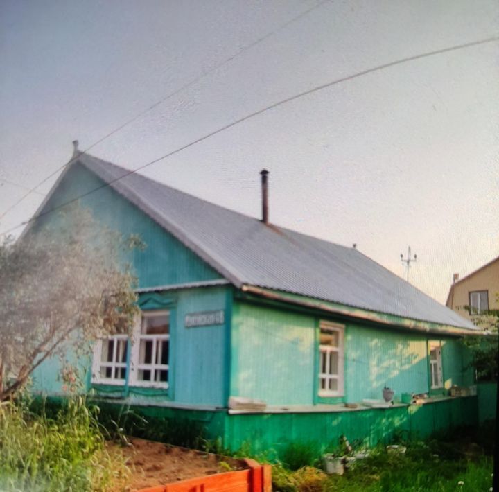 дом у Мирнинский г Мирный фото 1