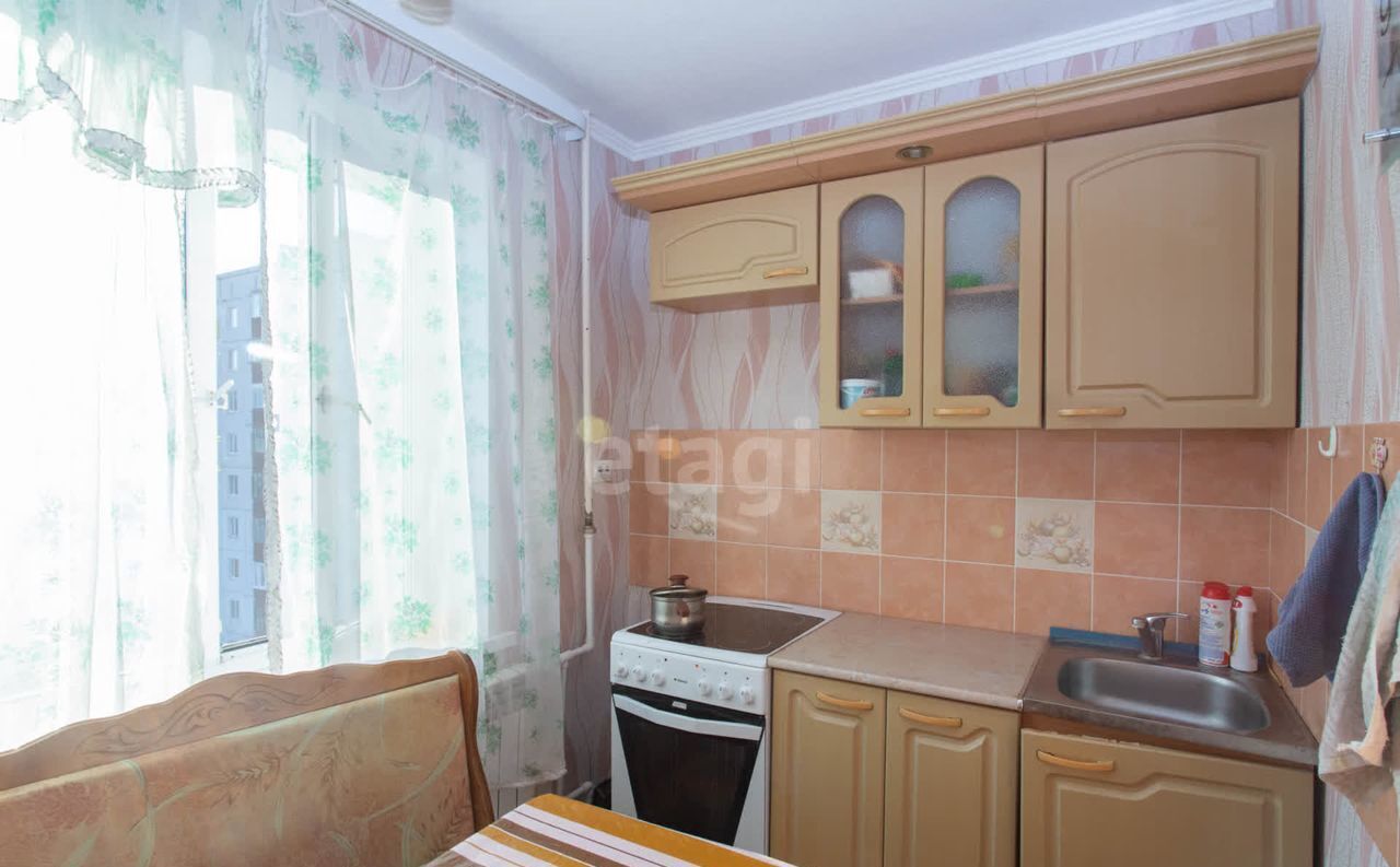 комната г Тобольск 9-й мкр-н, 18А фото 6