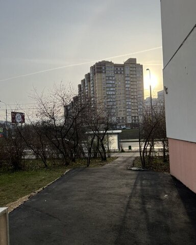 метро Бунинская аллея Чечёрский пр., 118 фото