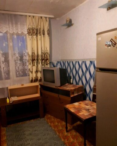 комната ул Сенюкова 47 фото