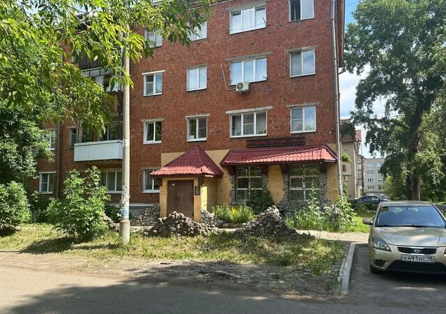 Городок Строителей р-н Ленинский Строитель 72А фото