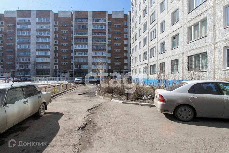 квартира г Омск ул Блюхера 22б городской округ Омск фото 7