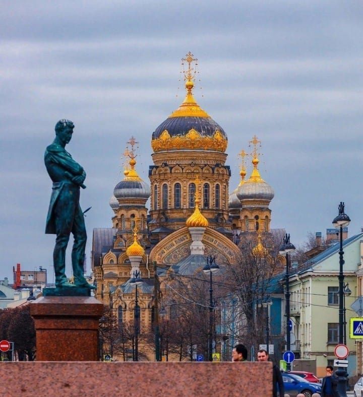 комната г Санкт-Петербург метро Василеостровская ул 13-я линия 2/19 Васильевского острова фото 1