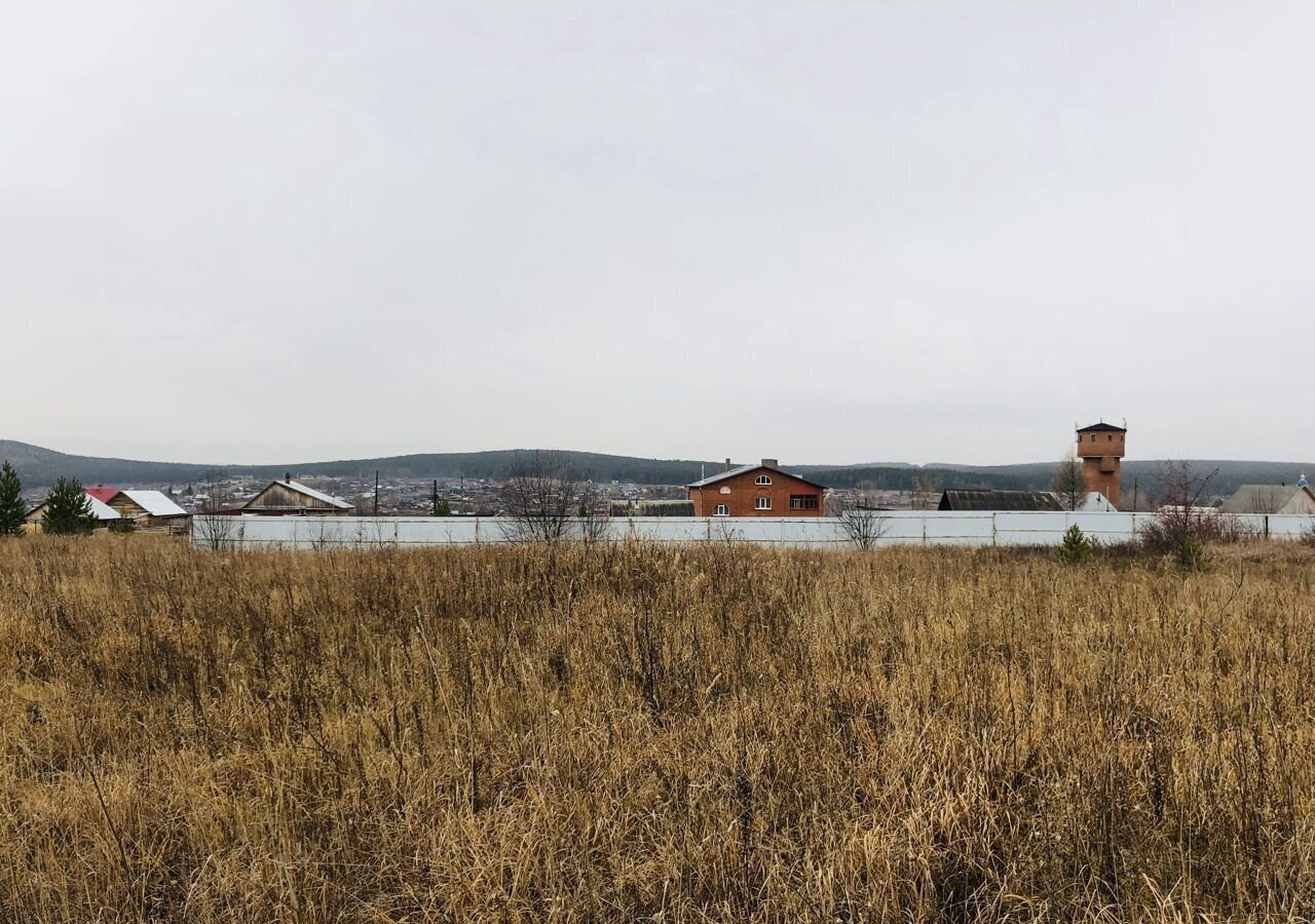 земля р-н Пригородный с Лая ул Полевая фото 1