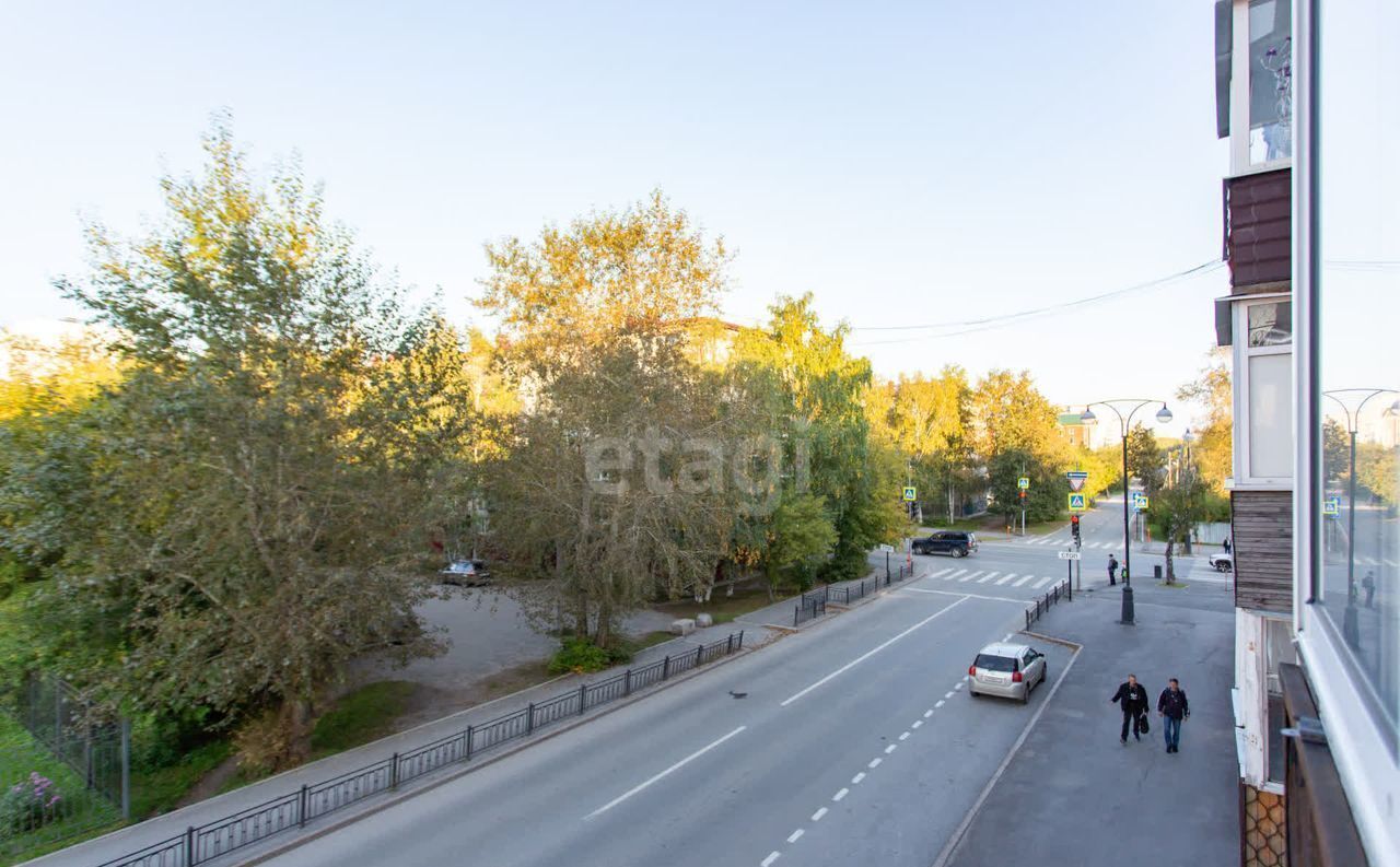 квартира г Тобольск пер Рощинский 40 фото 16