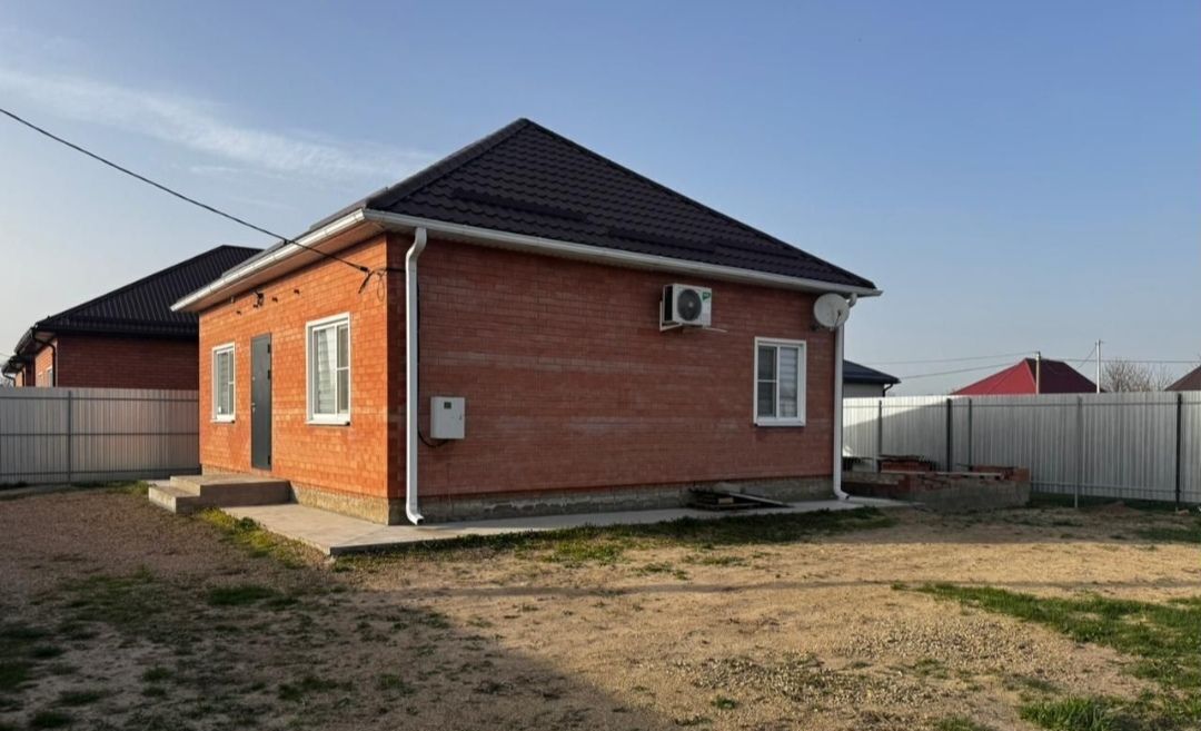 дом р-н Новокубанский г Новокубанск Новокубанское городское поселение фото 1