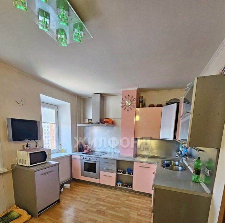 квартира г Тольятти р-н Автозаводский б-р Космонавтов 9а 15-й кв-л фото 1