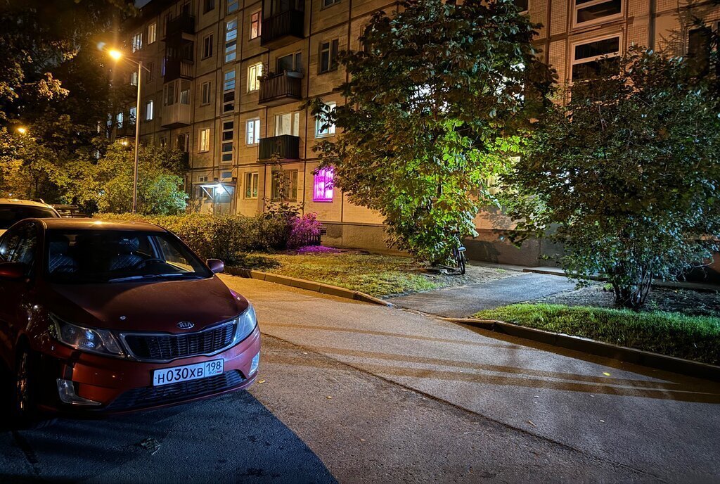 квартира г Санкт-Петербург метро Площадь Мужества р-н Пискарёвка пр-кт Мечникова 3к/1 фото 1