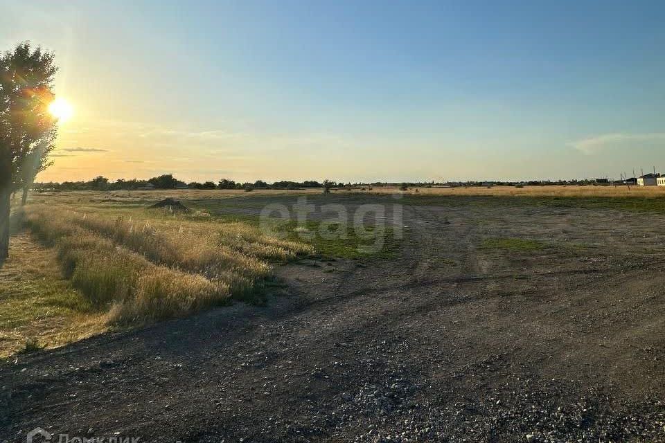 земля р-н Кировский Яркое Поле фото 3