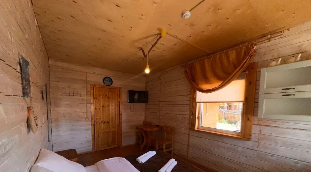 комната р-н Ольхонский п Хужир ул Байкальская 19 фото 2
