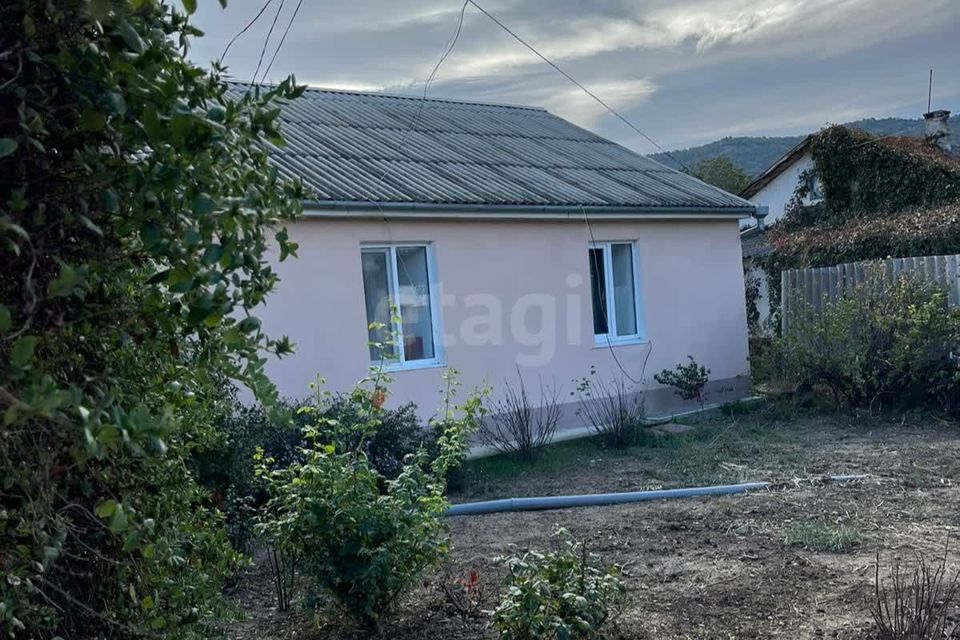 дом р-н Бахчисарайский с Дачное Судак городской округ, Зелёная улица, 20 фото 2