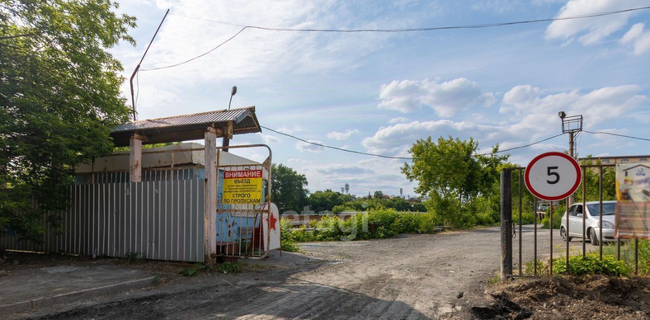 гараж г Тюмень р-н Калининский ул Перекопская 10 фото 1