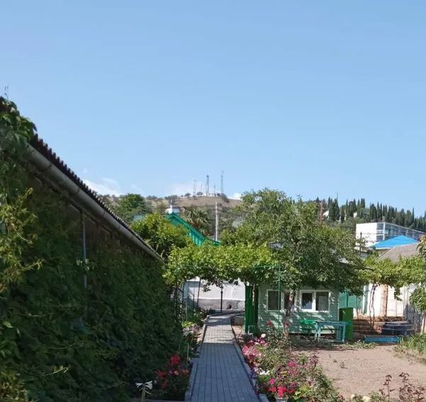 комната г Алушта с Солнечногорское ул Вишневая 15 фото 5