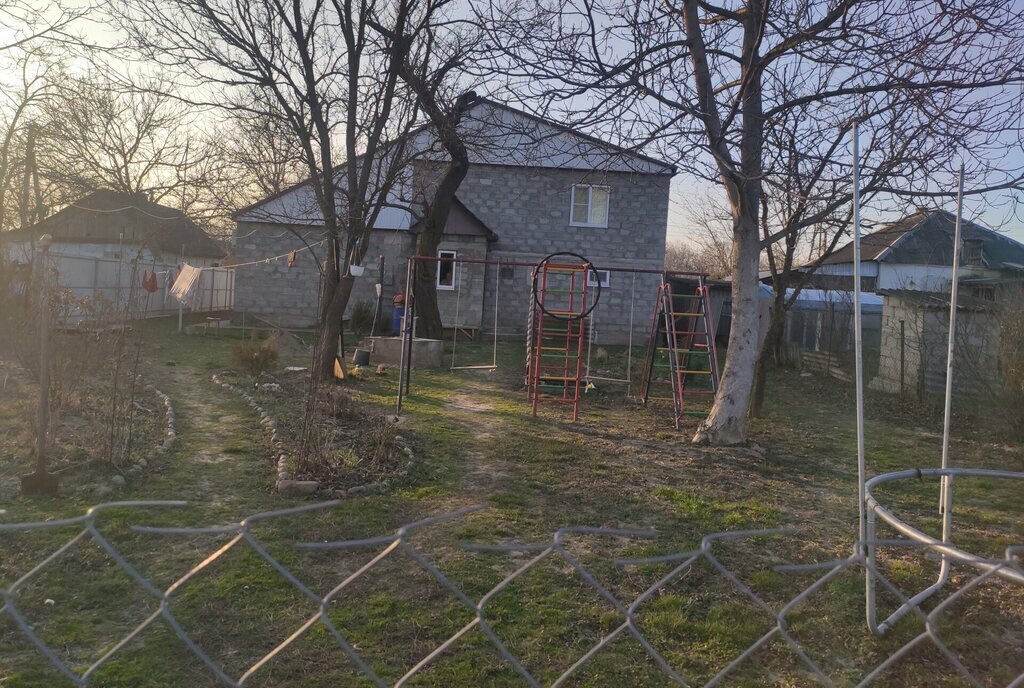 дом р-н Абинский пгт Ахтырский ул Длинная фото 2