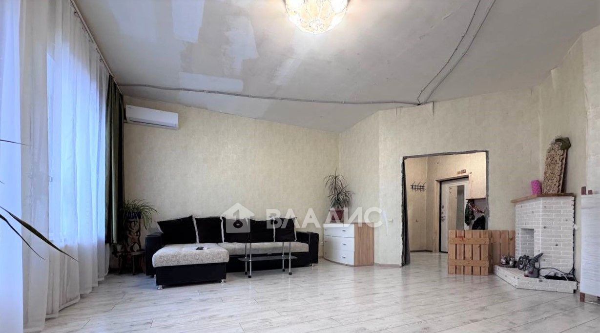 квартира г Балаково ул Академика Жук 10 фото 4