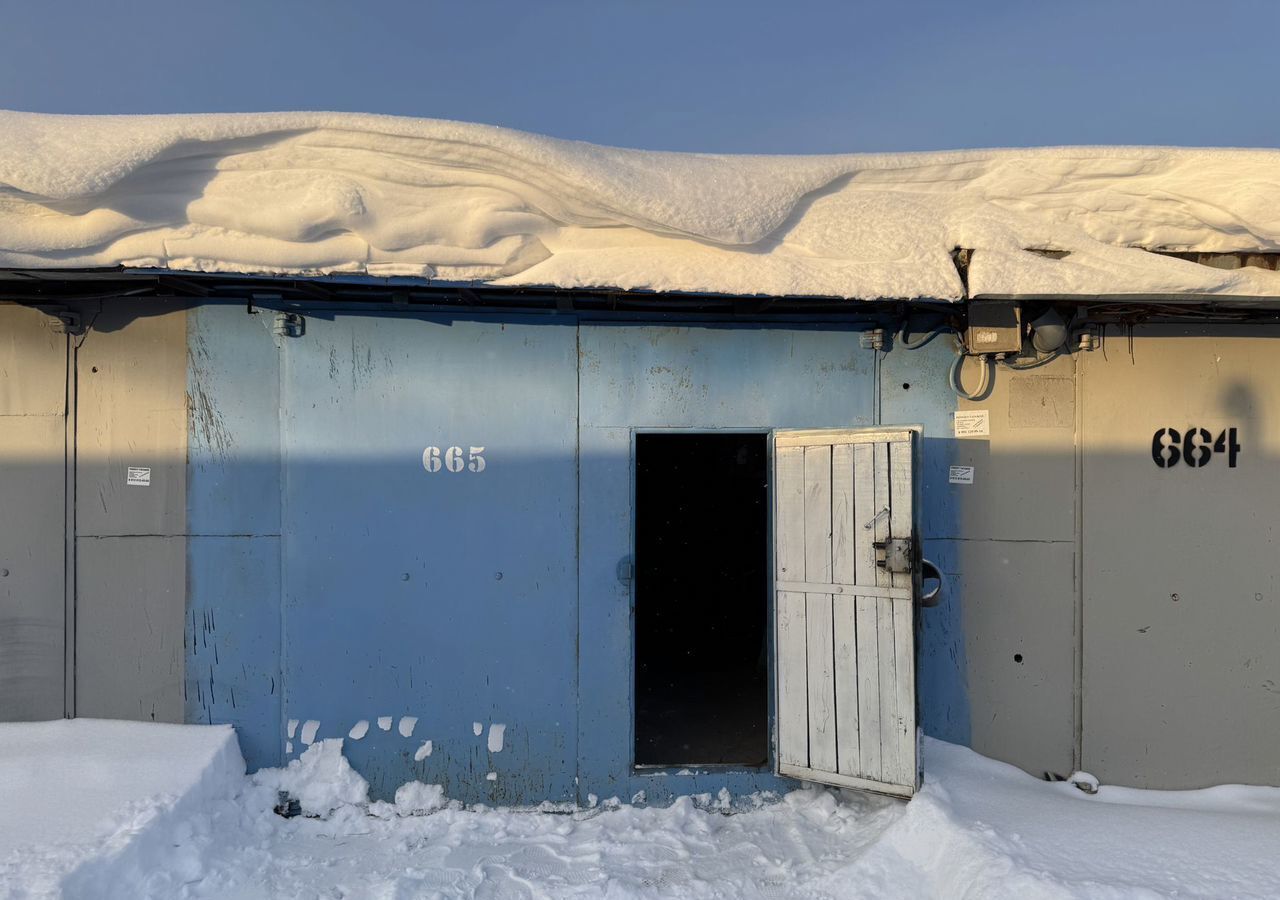 гараж г Сургут р-н Северо-Восточный жилой ул Быстринская 17 Тюменская обл. фото 1