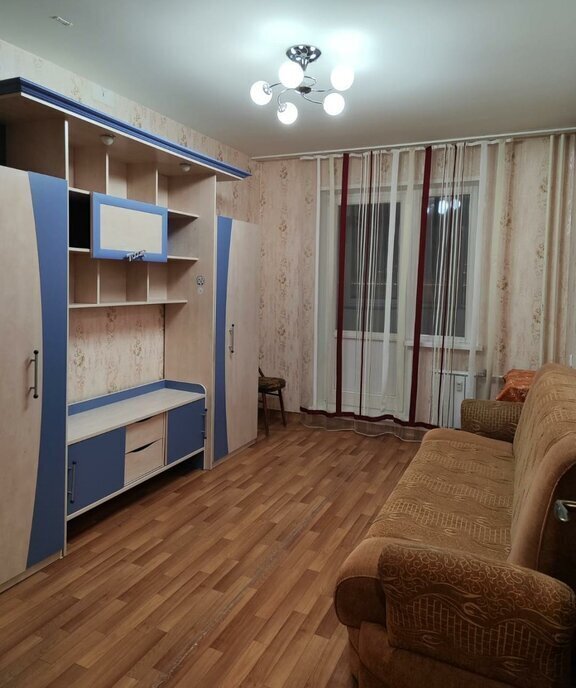 квартира г Красноярск р-н Свердловский ул Карамзина 32 фото 1