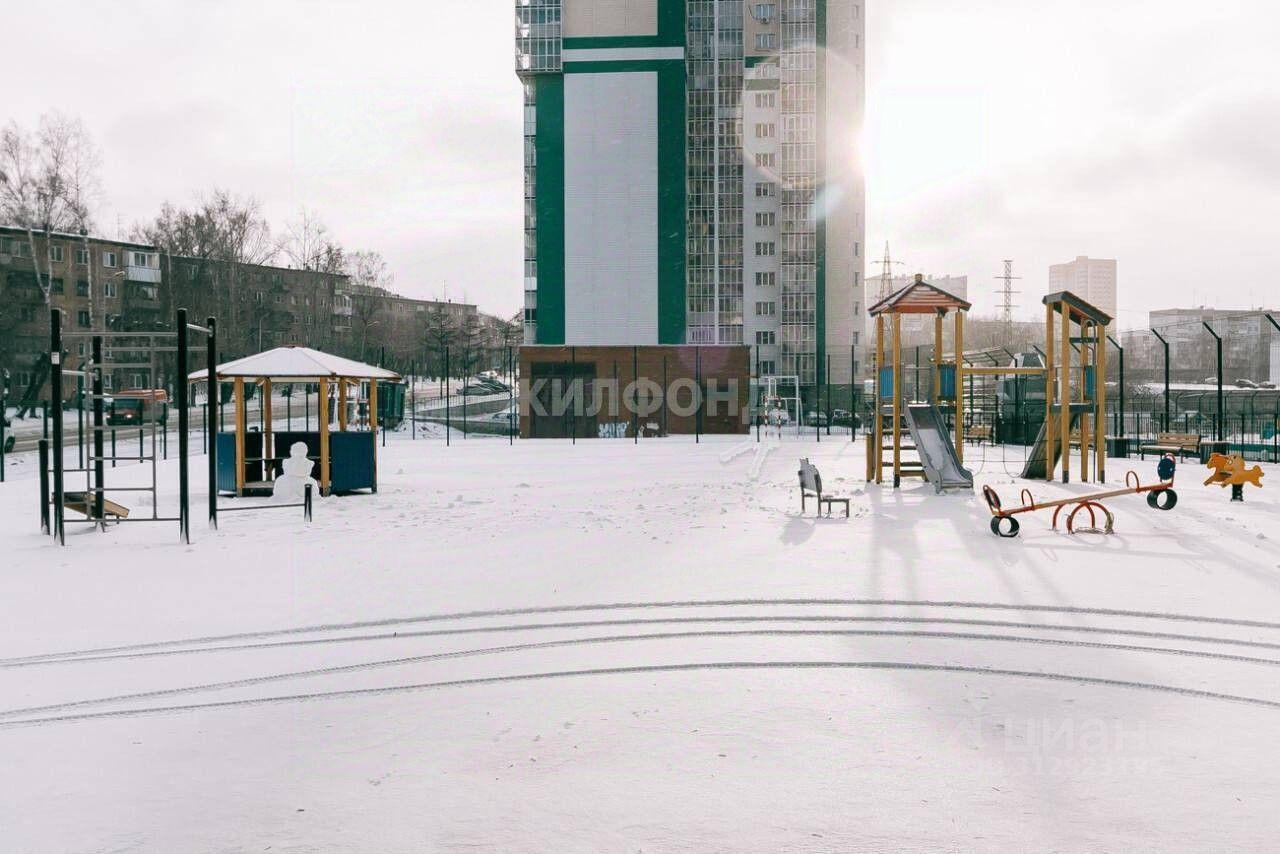 квартира г Новосибирск р-н Дзержинский ул Есенина 12/1 фото 13