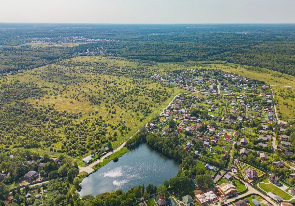 земля городской округ Наро-Фоминский г Апрелевка 29 км, коттеджный пос. Кедрица, 3-я очередь, Киевское шоссе фото 2