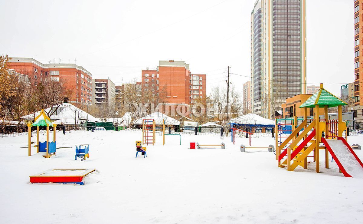 квартира г Новосибирск р-н Центральный ул Романова 60/1 Площадь Ленина фото 15