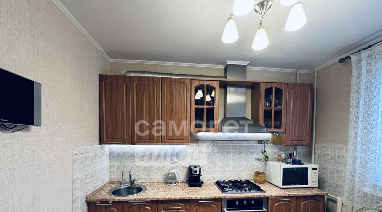 квартира г Рязань р-н Московский ул Бирюзова 21к/2 фото 3