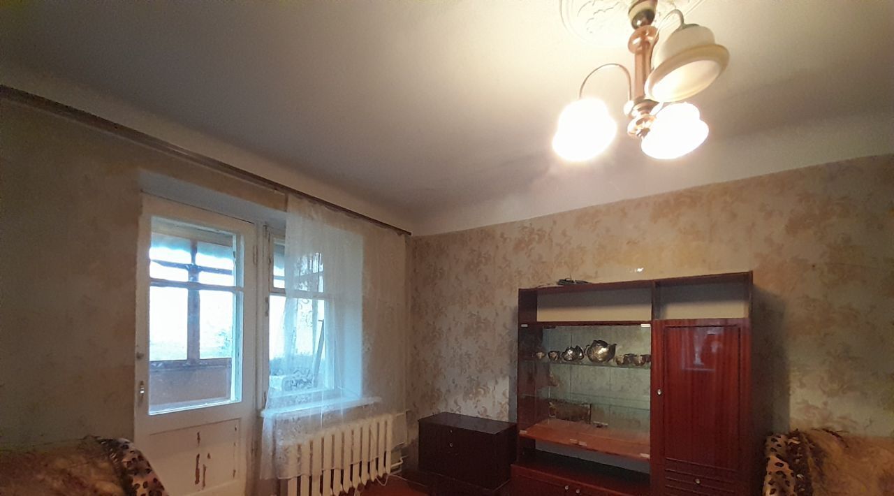 квартира г Волгоград р-н Дзержинский ул Ангарская 31 фото 1