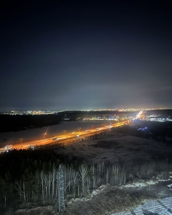 квартира г Екатеринбург р-н мкр Светлый Уктус 4, р-н Чкаловский фото 1