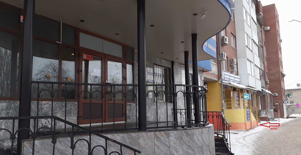торговое помещение г Тольятти р-н Комсомольский ул Матросова 10 фото 4