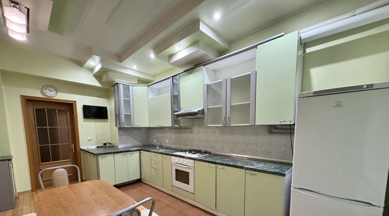 квартира г Ялта ул Калинникова 4к/1 фото 4