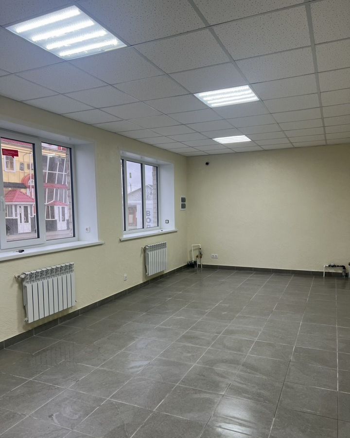 свободного назначения р-н Павловский г Павловск пр-кт Революции 38 фото 2