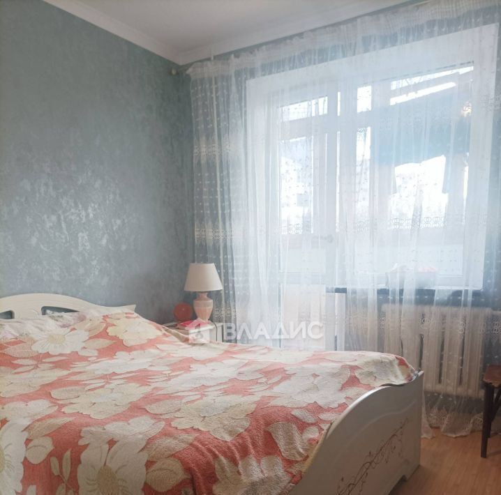квартира г Волгоград р-н Дзержинский б-р 30-летия Победы 17а фото 4
