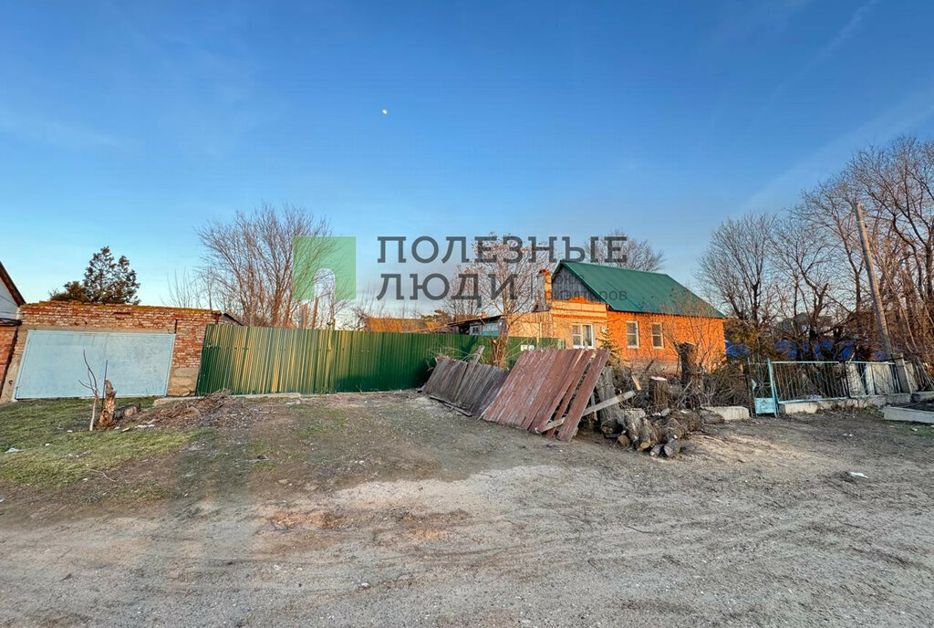 дом г Астрахань р-н Трусовский ул Яна Райниса 110 фото 4
