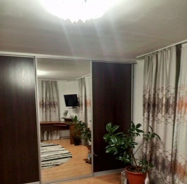 комната г Красноярск р-н Центральный ул 1-я Крутогорская 18 фото 3
