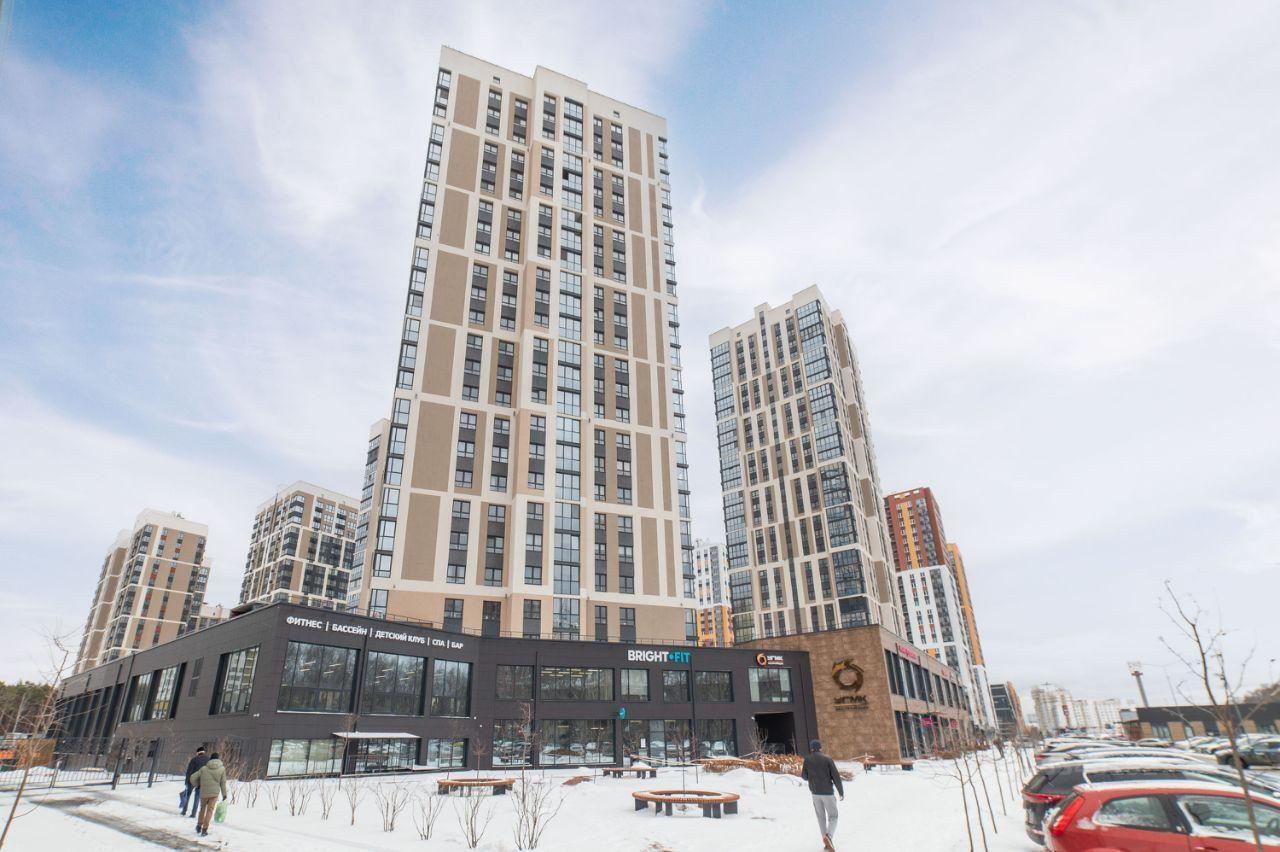 квартира г Екатеринбург р-н Орджоникидзевский пр-кт Космонавтов 108г ЖК Изумрудный Бор фото 3