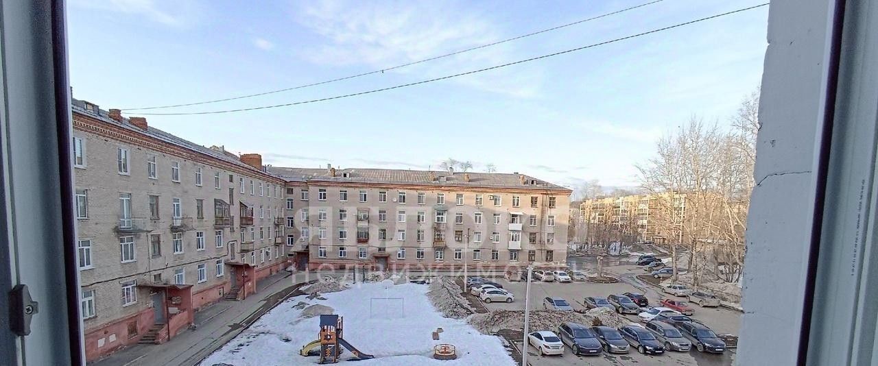 квартира г Березники ул Химиков 8 фото 3