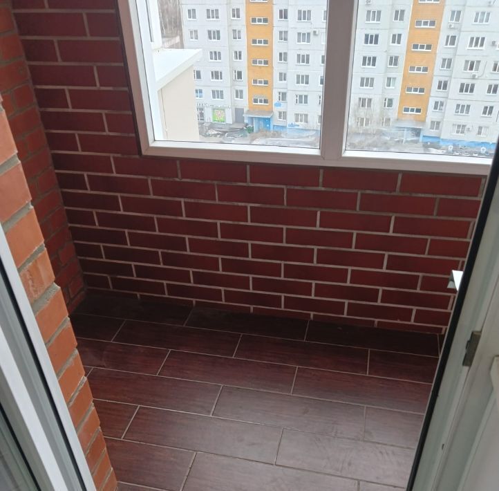 квартира г Омск р-н Кировский пр-кт Комарова 21к/2 фото 8