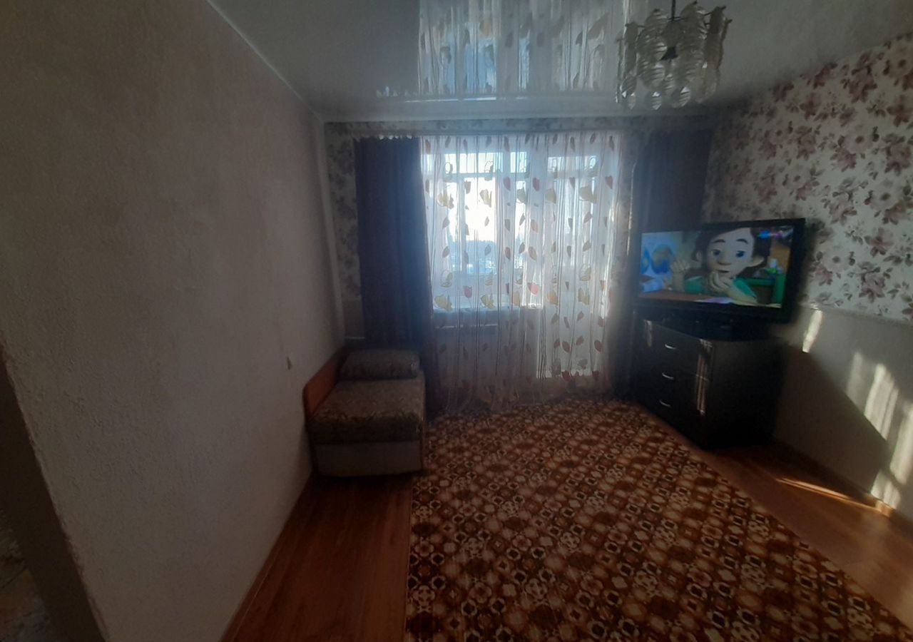 квартира г Каменск-Уральский Красногорский ул 4-й Пятилетки 30 фото 1