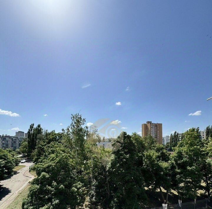 квартира г Старый Оскол микрорайон Жукова фото 8