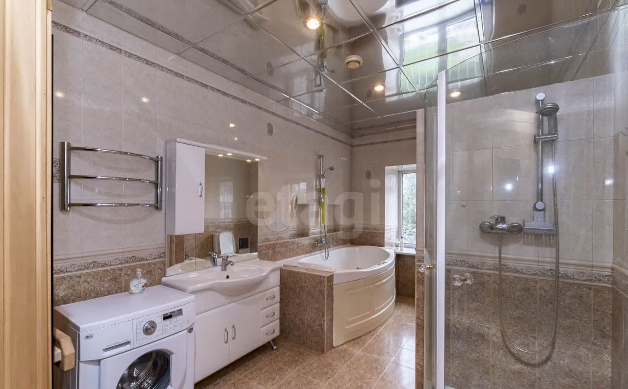 квартира г Тюмень р-н Центральный ул Карская 36/2 фото 1