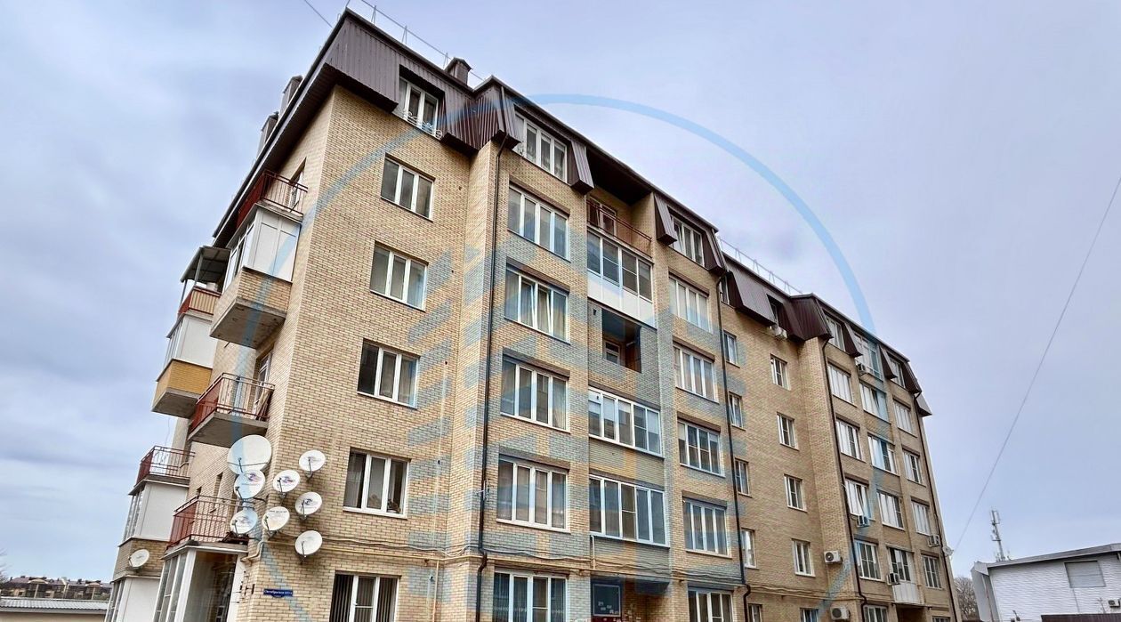 квартира г Ессентуки ул Октябрьская 337/4 фото 1