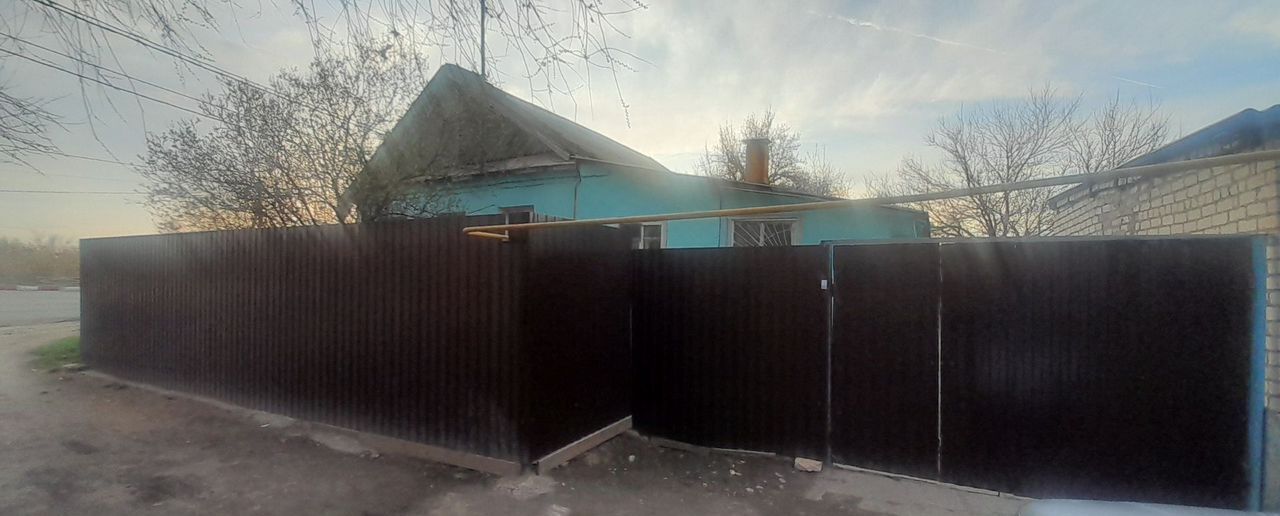 дом г Волгоград р-н Красноармейский ул им. Моисеенко 50 фото 3