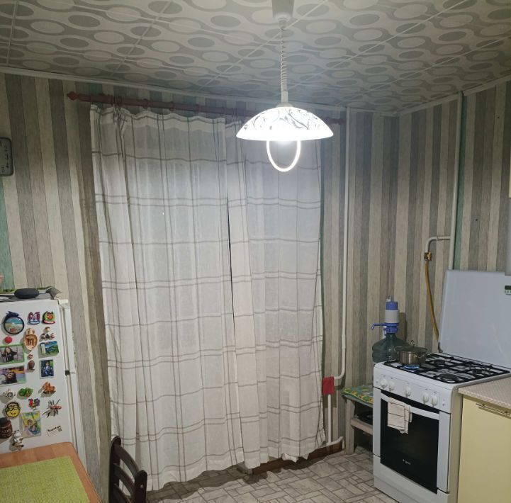 квартира г Волгоград р-н Тракторозаводский ул им. Салтыкова-Щедрина 1 фото 11